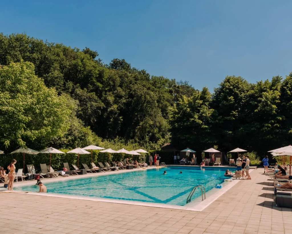 piscina all'aperto Roma nord